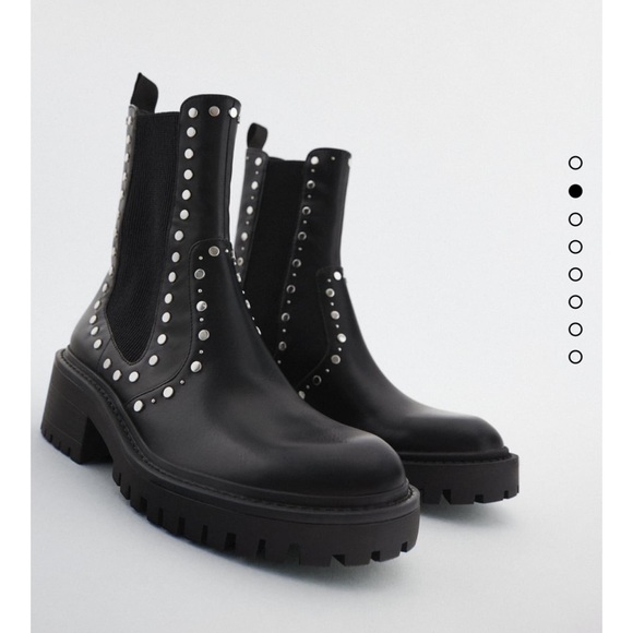 Zara trended low heel studed ankle boots - Picture 2 of 8